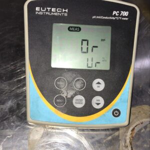 Refurbished Eutech Instruments PC700 multi parameter water quality meter for pH conductivity and temperature measurement