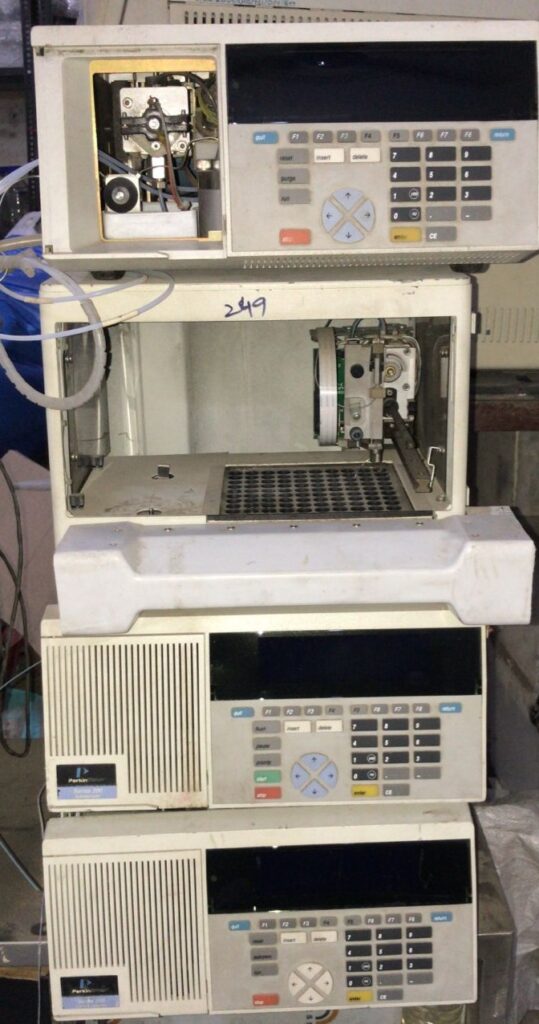 PerkinElmer Series 200 HPLC system with autosampler and UV detector